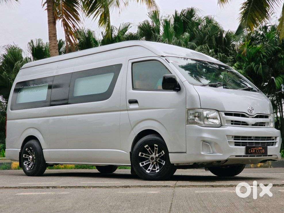 Toyota HiAce 2.8 GL, 2013, Diesel - Cars in Goregaon West, Mumbai