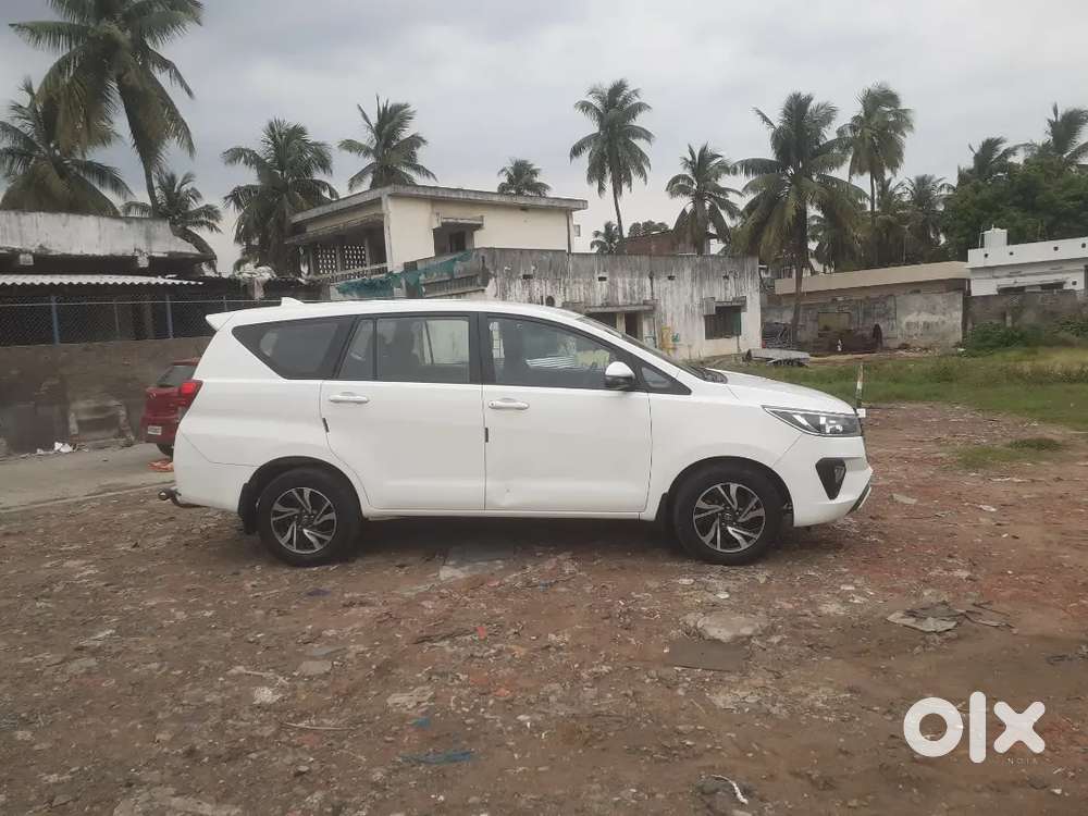 Toyota Innova Crysta G 8 Seater Diesel 2022