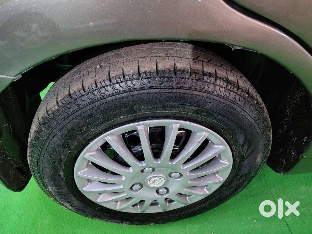Maruti Suzuki Swift Dzire 1.2 Vxi Bsiv, 2018, Cng & Hybrids