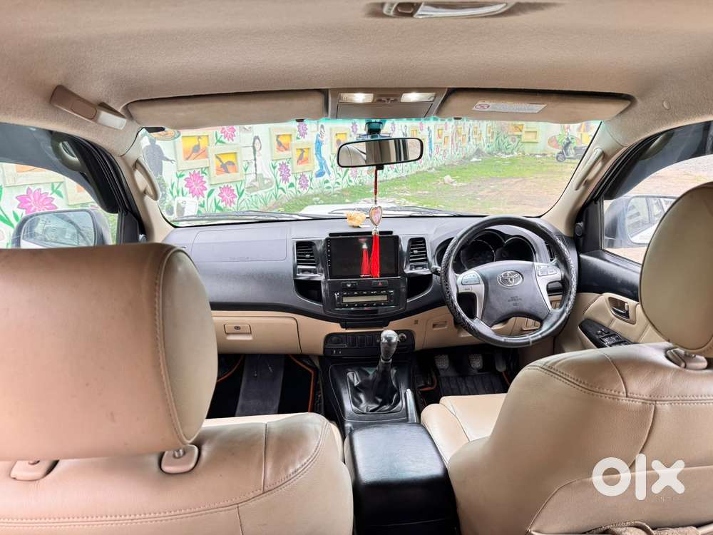 Toyota Fortuner 4x2 Manual, 2015, Diesel