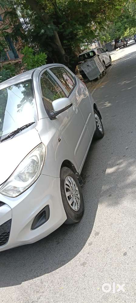 Hyundai I10 Sportz At, 2013, Petrol