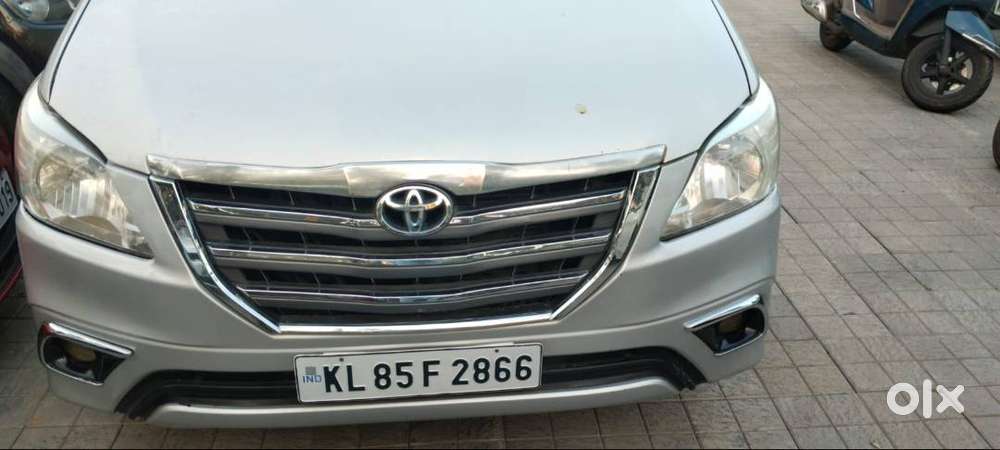 Toyota Innova Diesel 2014