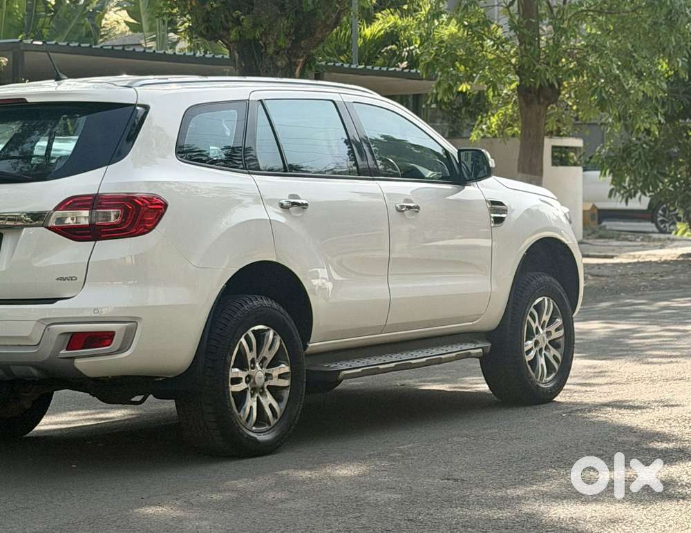 Ford Endeavour 3.2 Titanium At 4x4, 2017, Diesel