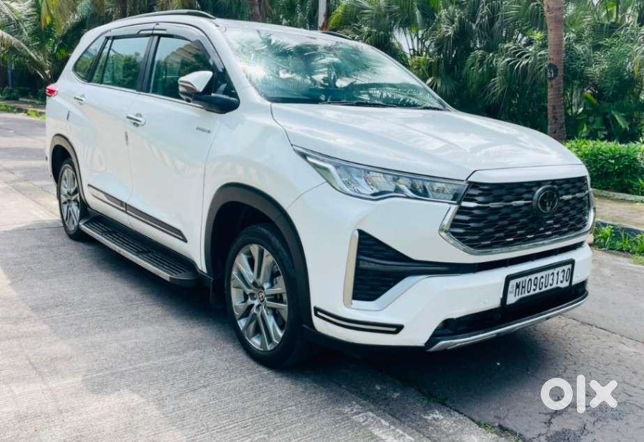 Toyota Innova Hycross 2.0 Zx Hybrid 7 Str, 2024, Petrol