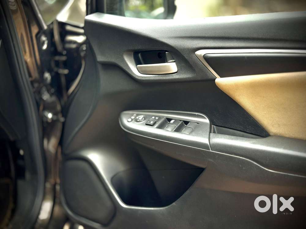 Honda Jazz V Cvt, 2019, Petrol