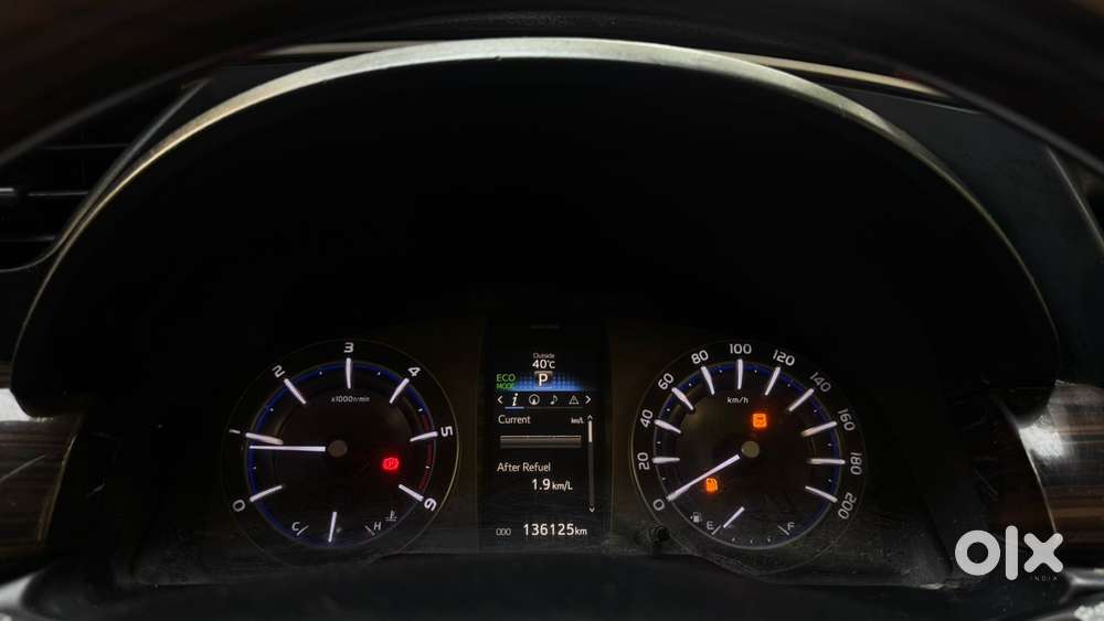 Toyota Innova Crysta 2.8 Zx At, 2017