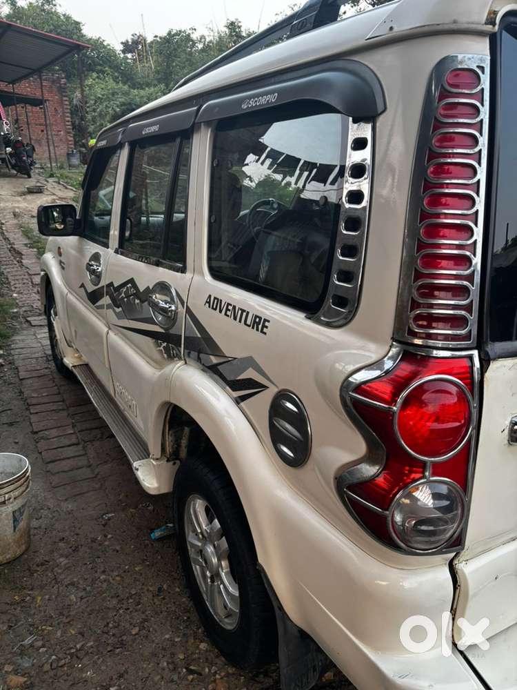Mahindra Car Manual 2013