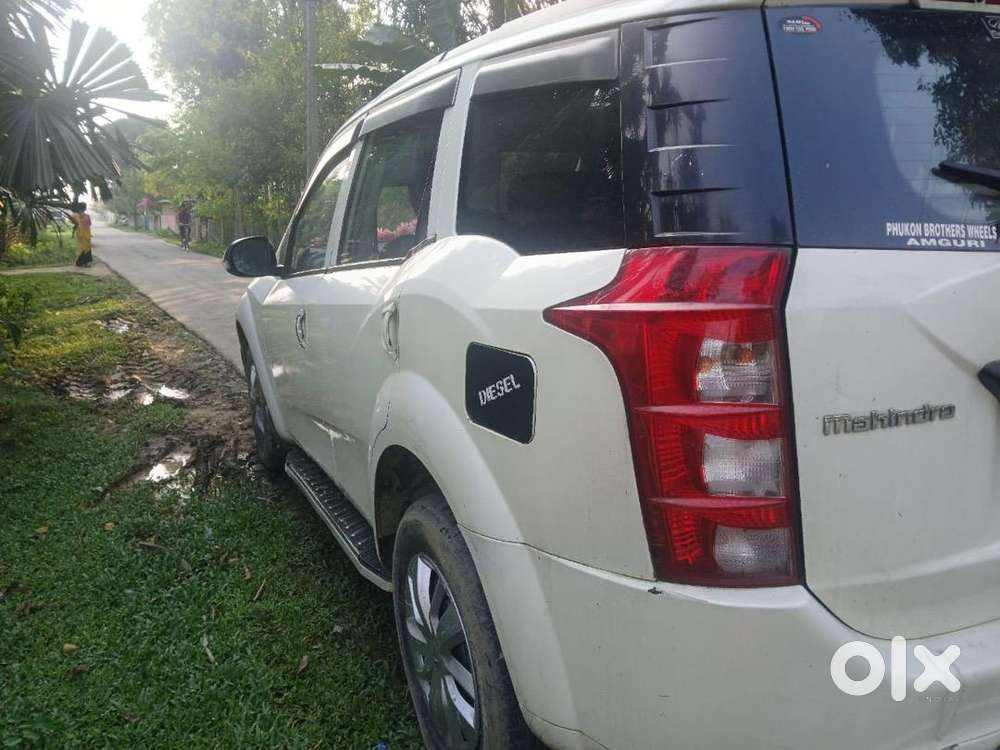 Mahindra Xuv500 2017 Diesel 85000 Km Driven