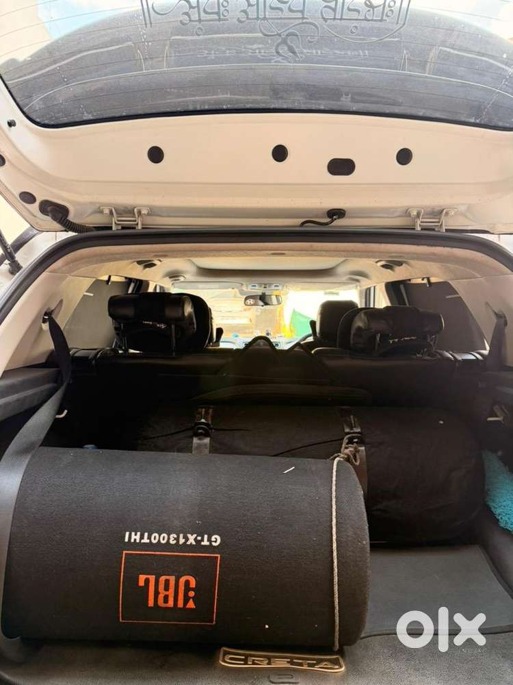 Hyundai Petrol Manual 2022
