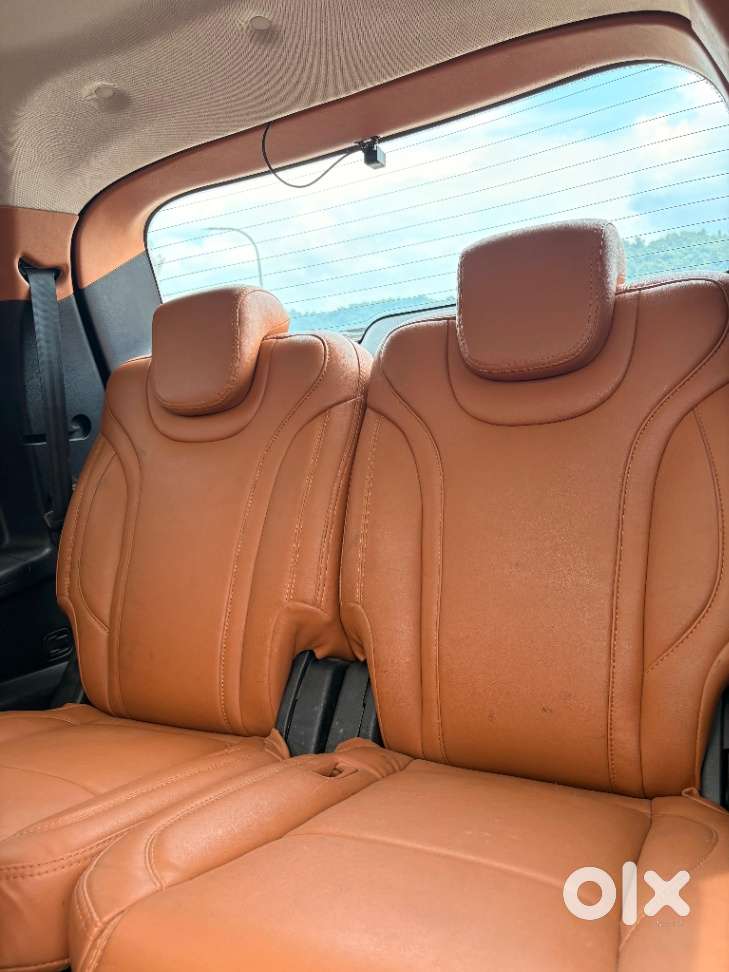 Mahindra Xuv700 2.0 Ax 7 Petrol At Luxury Pack Str, 2022, Petrol