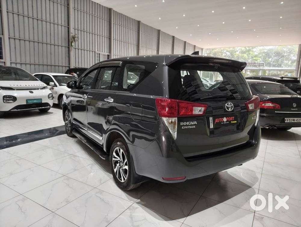 Toyota Innova Crysta 2.4 V 8 Str, 2018, Diesel