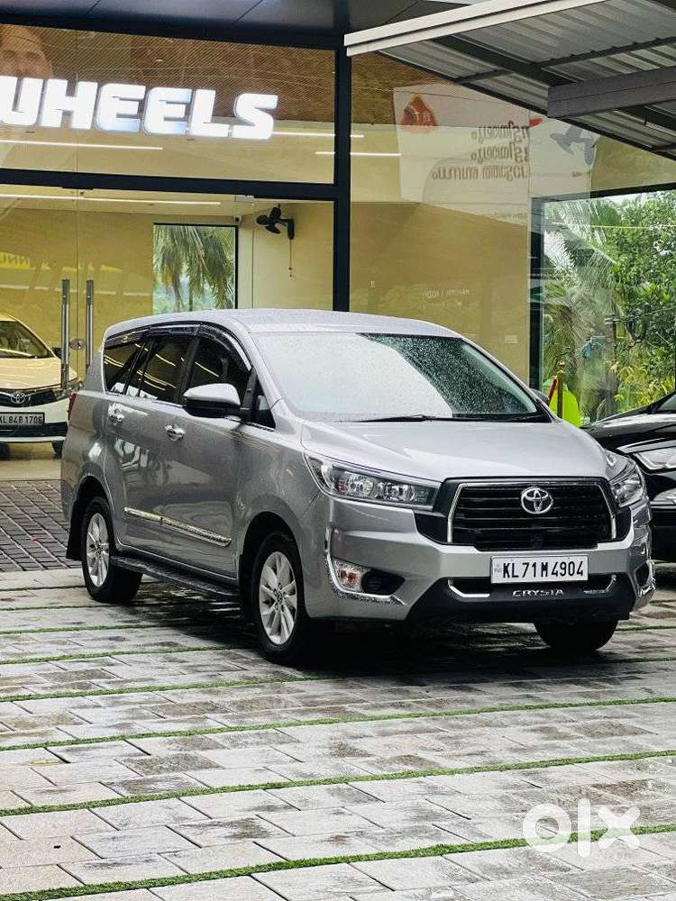 Toyota Innova Crysta 2.4 G Mt, 2017, Diesel