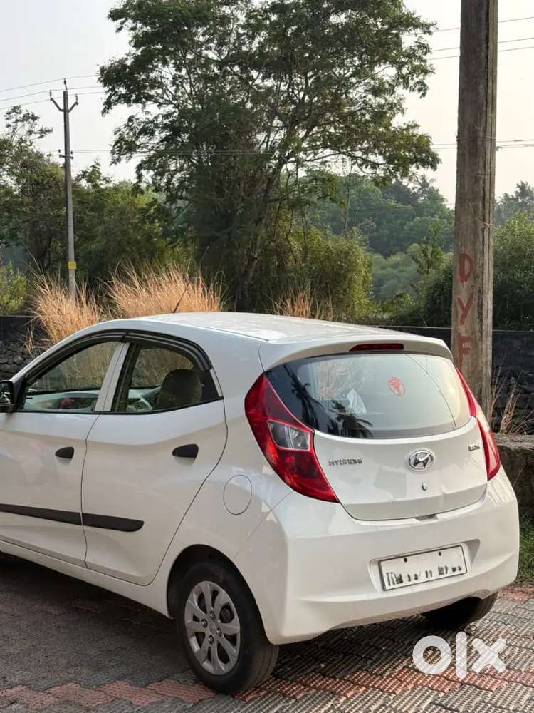 Hyundai Eon Magna+ 2015 Petrol Manual