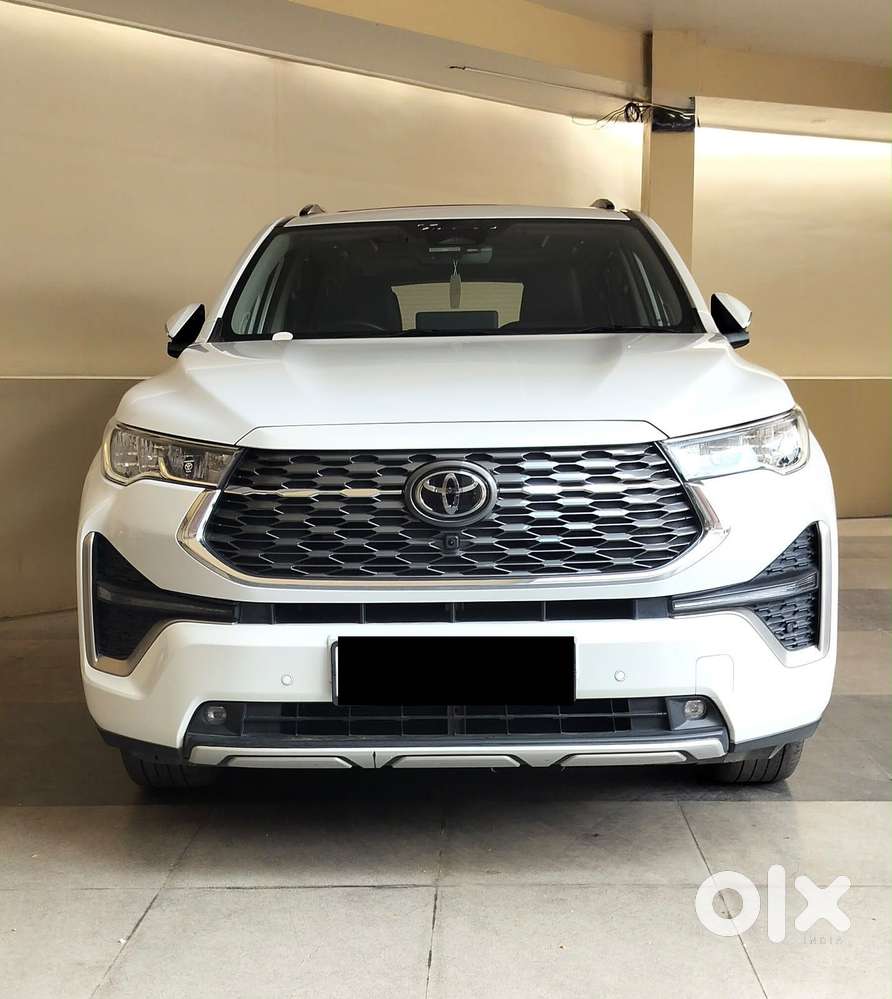 Toyota Innova Hycross 2.0 Zx Hybrid 7 Str, 2024, Petrol