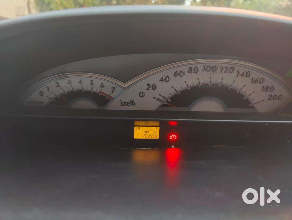 Toyota Etios Liva 2011-2012 Vx, 2012, Petrol