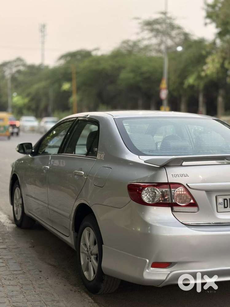 Toyota Corolla Altis 1.8 J, 2012, Petrol