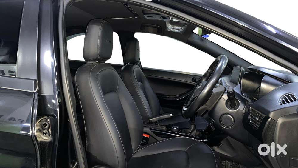Tata Nexon 1.2 Revotron Xz Plus (l) Dark Edition, 2023, Petrol