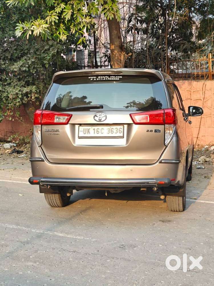 Toyota Innova Crysta