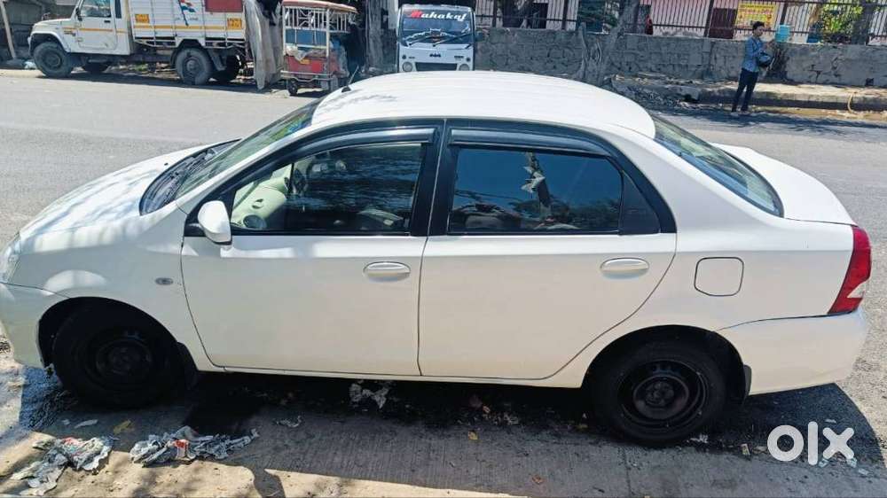 Toyota Etios 2017 Cng & Petrol Well Maintained