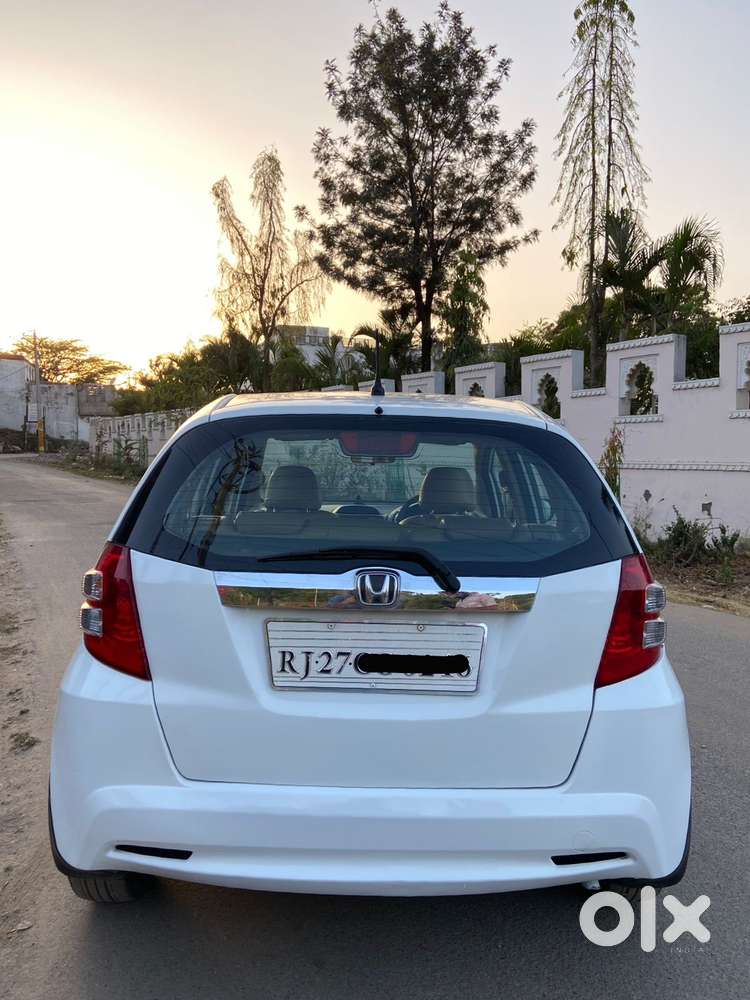 Honda Jazz S Mt I-vtec, 2011, Petrol