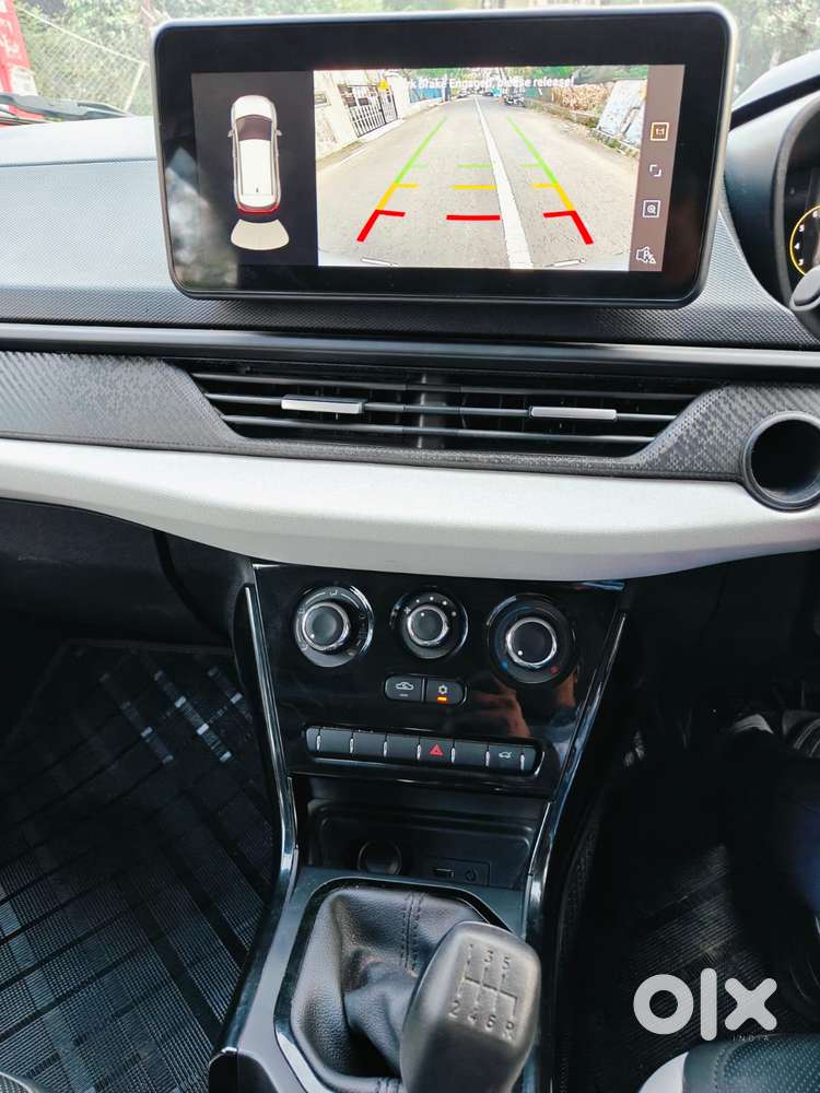 Tata Nexon Pure 1.2 S Revotron Petrol 6 Mt, 2025, Petrol