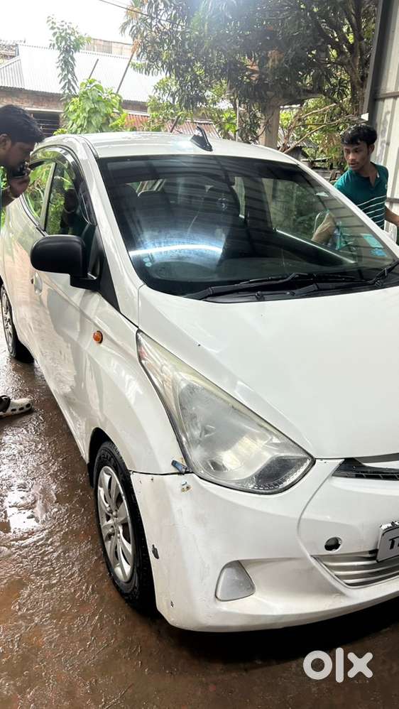 Hyundai Eon Petrol Manual 2013 Year