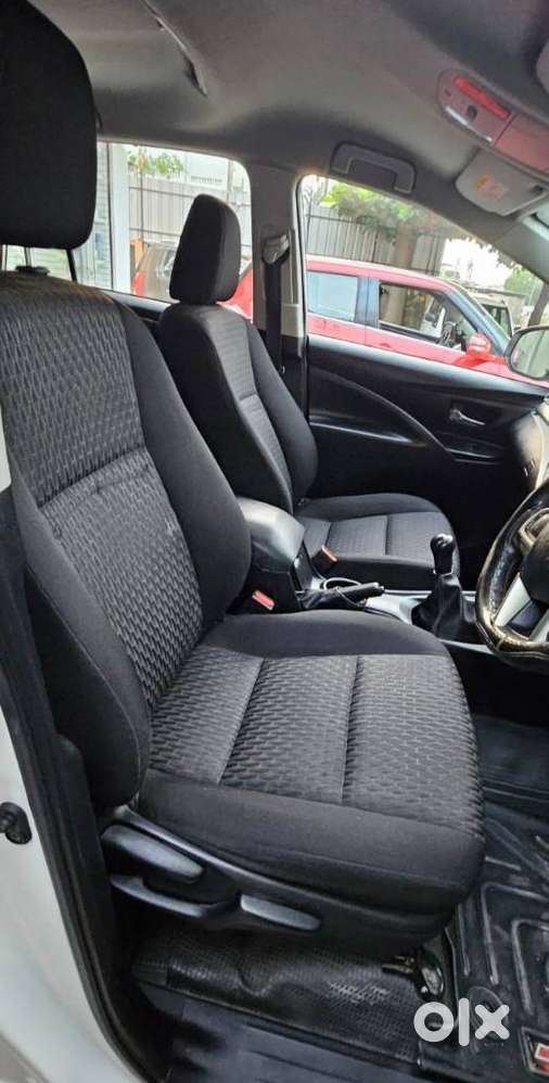 Toyota Innova Crysta 2.4 G Plus Mt 8 Str, 2019, Diesel