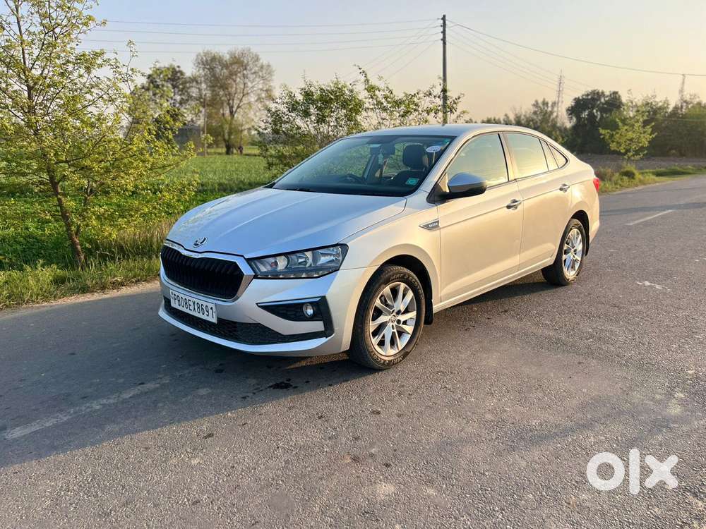 Skoda Slavia Ambition 1.0l Tsi At, 2022, Petrol