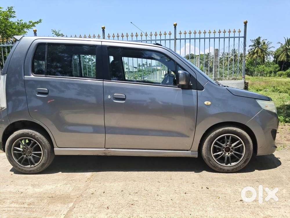 Maruti Suzuki Wagon R Stingray 1.0 Vxi Plus, 2016, Petrol