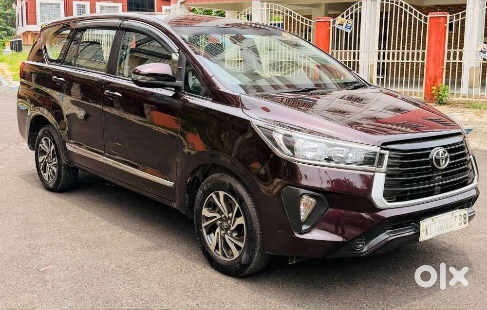 Toyota Innova Crysta 2.4 G Mt 8s, 2022, Diesel