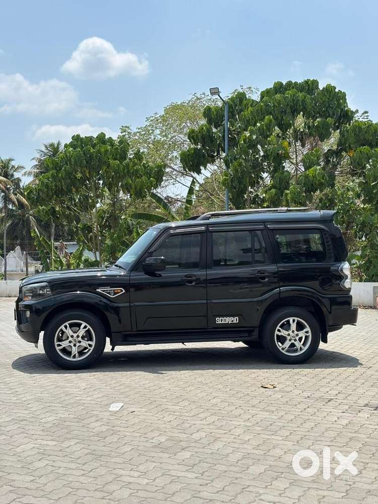 Mahindra Scorpio 2015 Diesel 80000 Km Driven