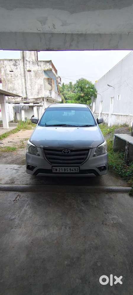 Toyota Innova 2014 Diesel Well Maintained