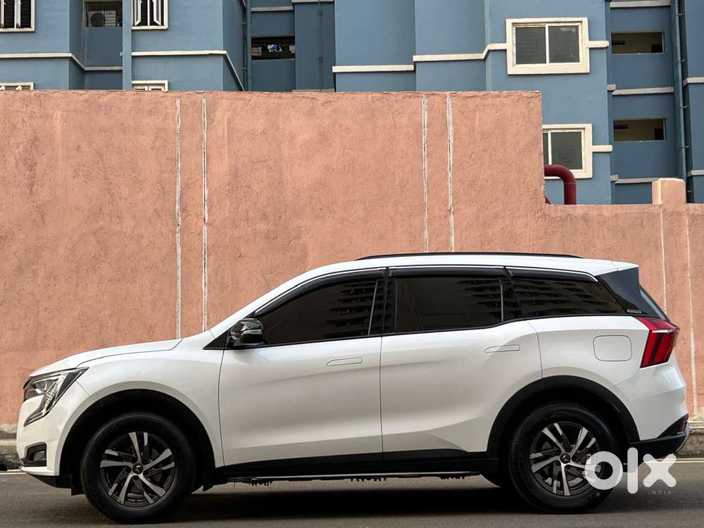 Mahindra Xuv700 2.0 Ax 5 Petrol At Str, 2022, Petrol