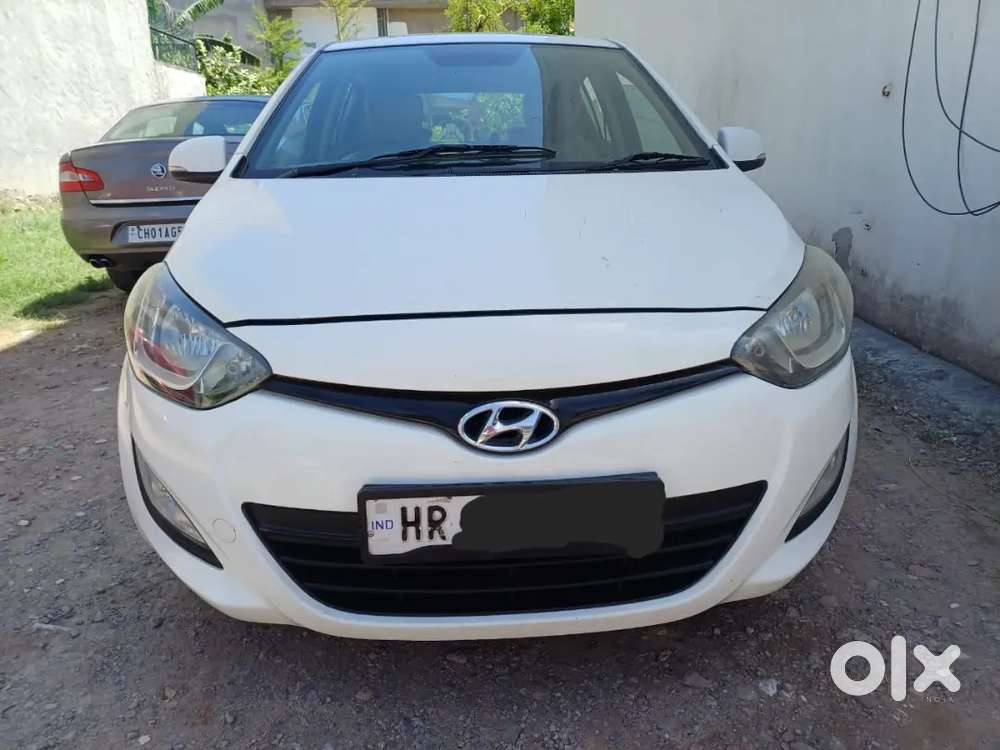 A1 Condition I20 Sports 1st Owner Petrol