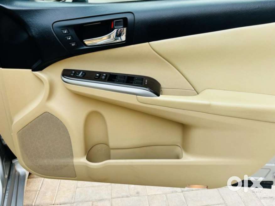 Toyota Camry [2015-2018] 2.5 L At, 2017, Petrol
