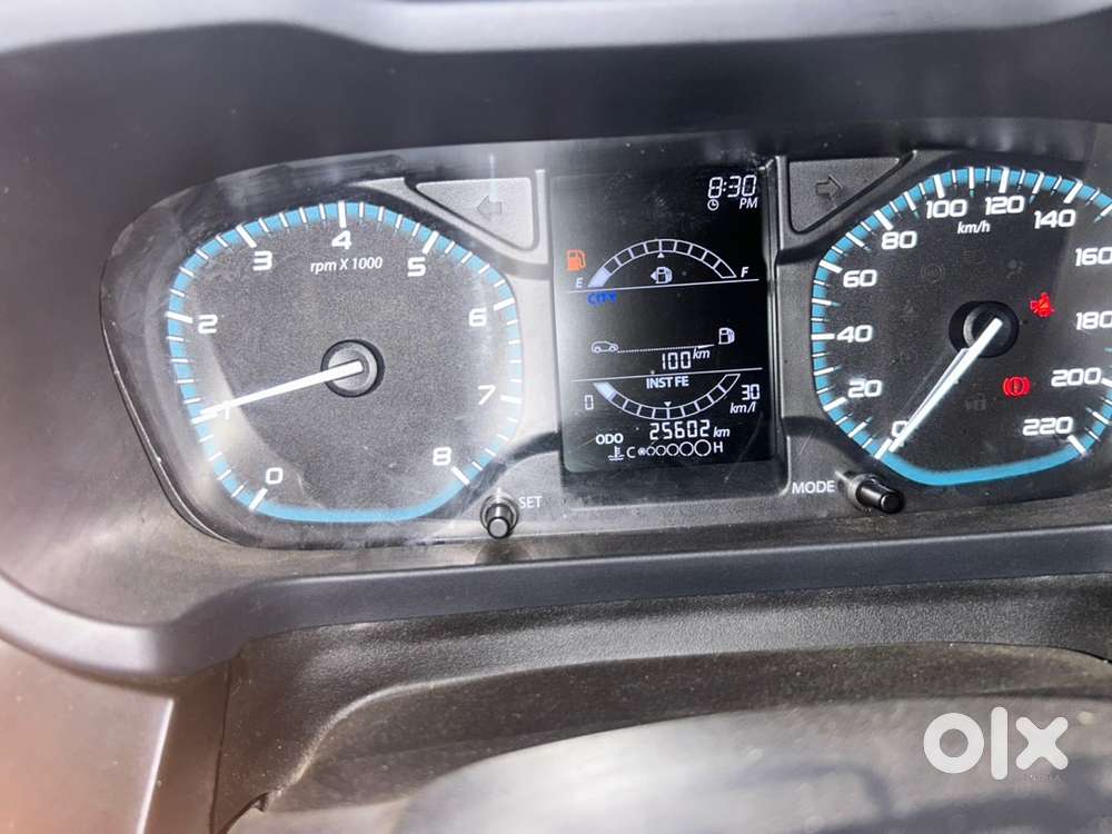 Tata Altroz 1.2 Petrol 2020