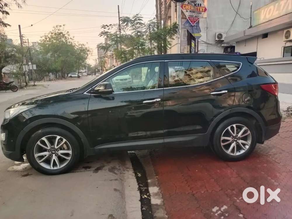Hyundai Santa Fe 2015 Diesel 113000 Km Driven