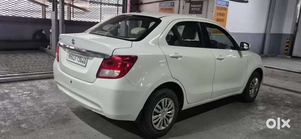 Maruti Suzuki Dzire Vxi Ags, 2023, Petrol