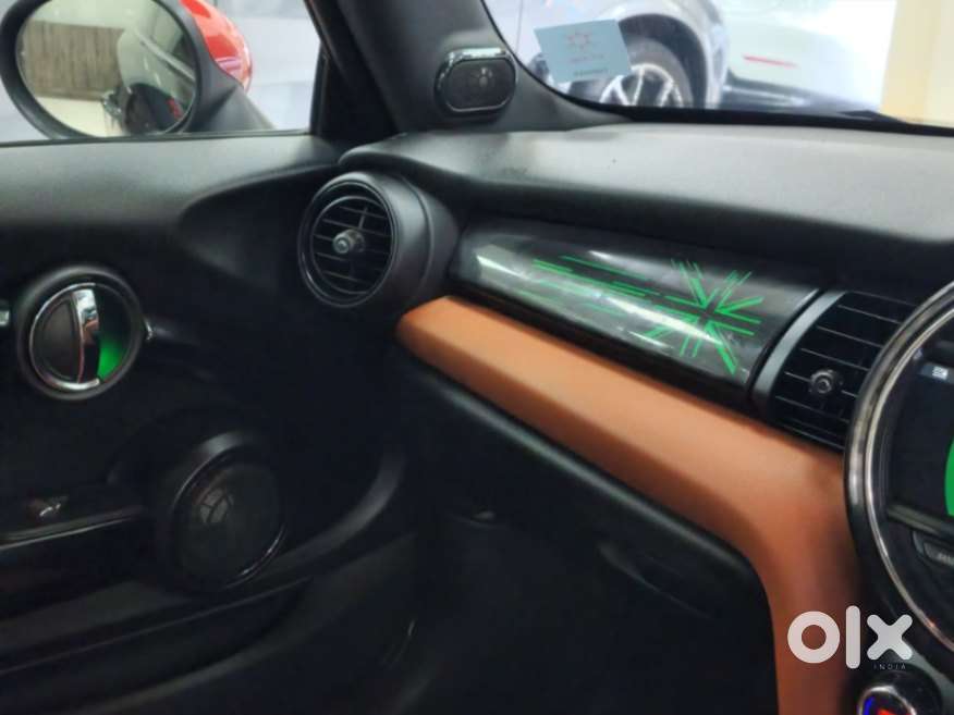 Mini Cooper 3 Door John Works, 2018, Petrol