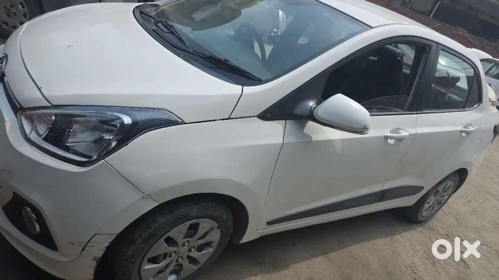 Hyundai Xcent Petrol Automatic 2015