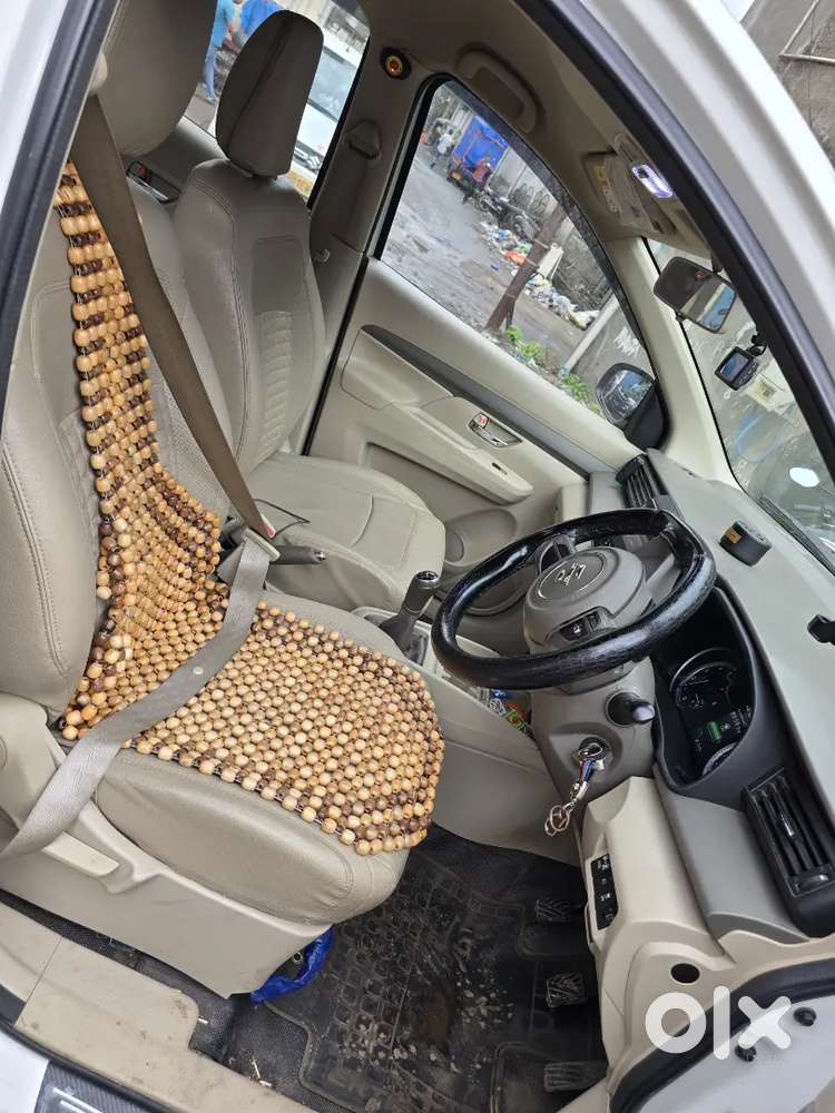 Maruti Suzuki Ertiga 2024 Petrol/cng 80000 Km Driven