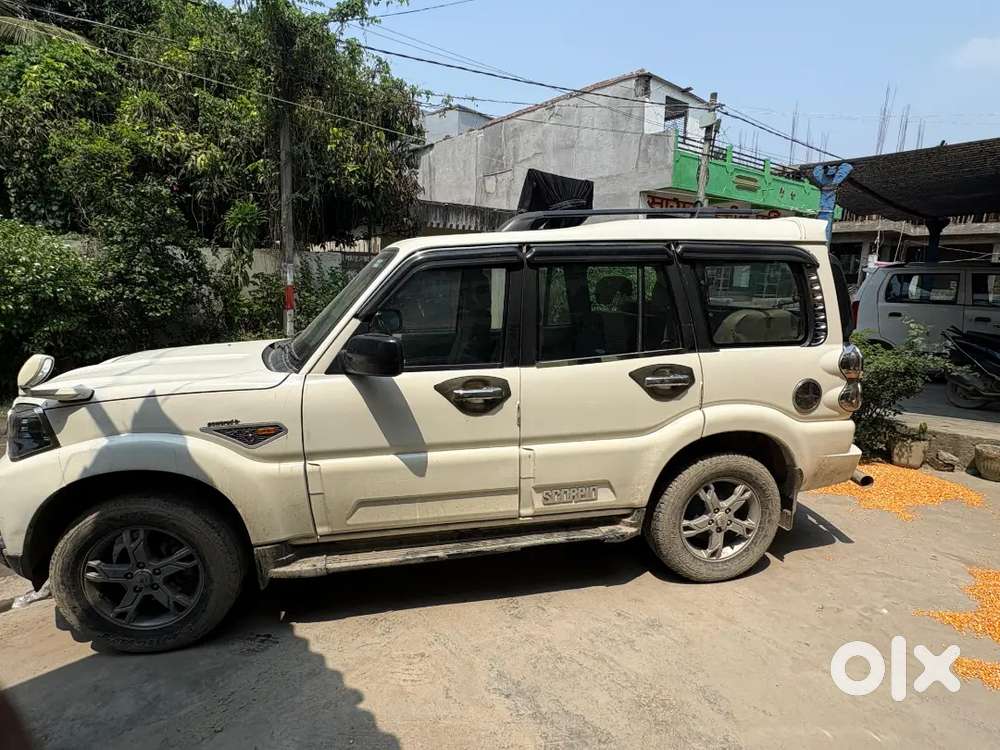 Mahindra Scorpio Diesel 2016