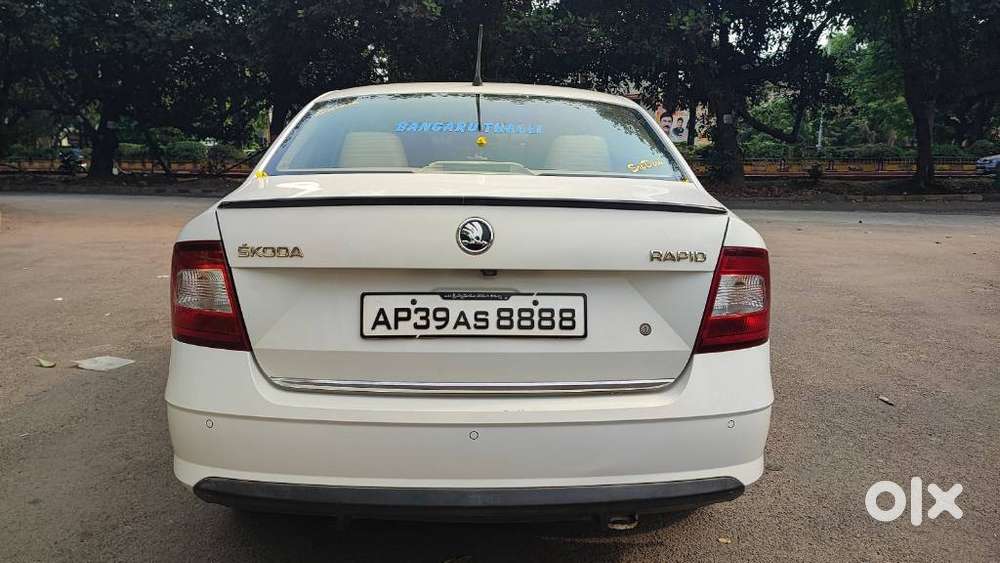 Skoda Rapid 1.6 Mpi Style, 2019, Petrol