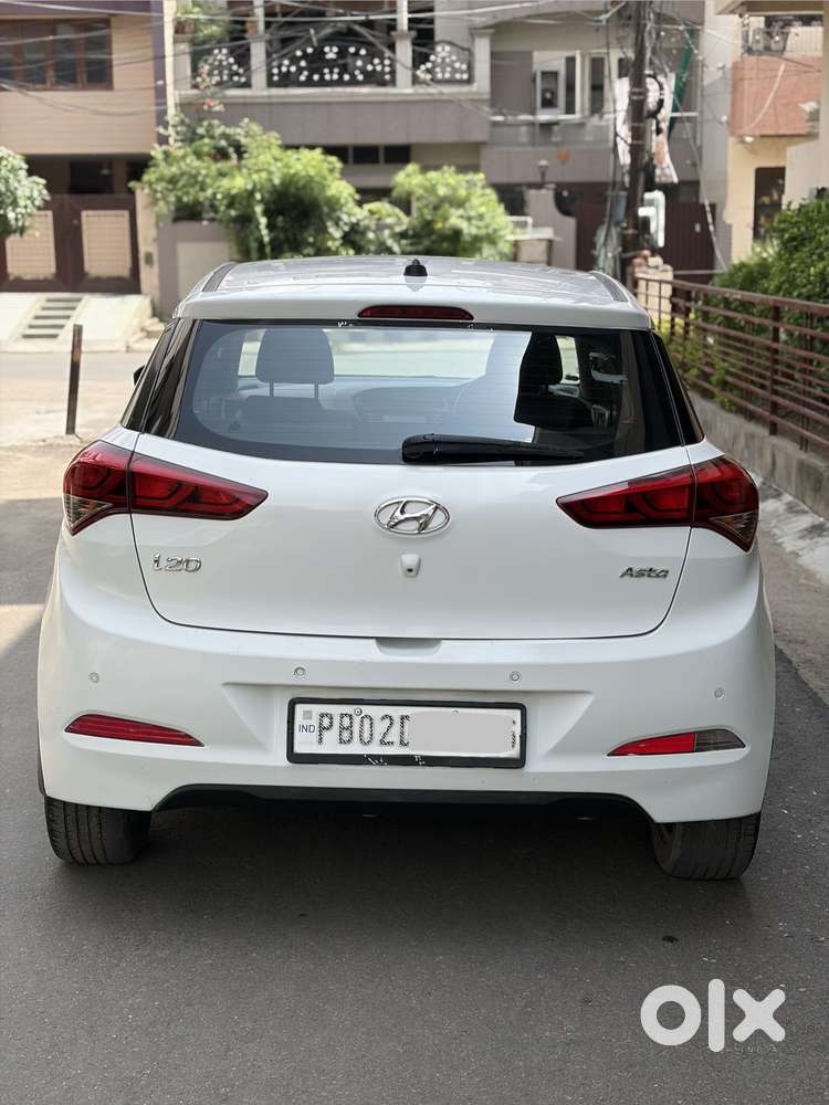 Hyundai I20 Petrol Asta Option, 2017, Petrol