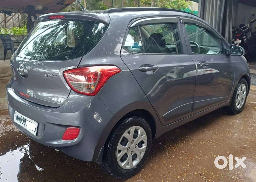 Hyundai Grand I10 Sportz, 2016, Petrol