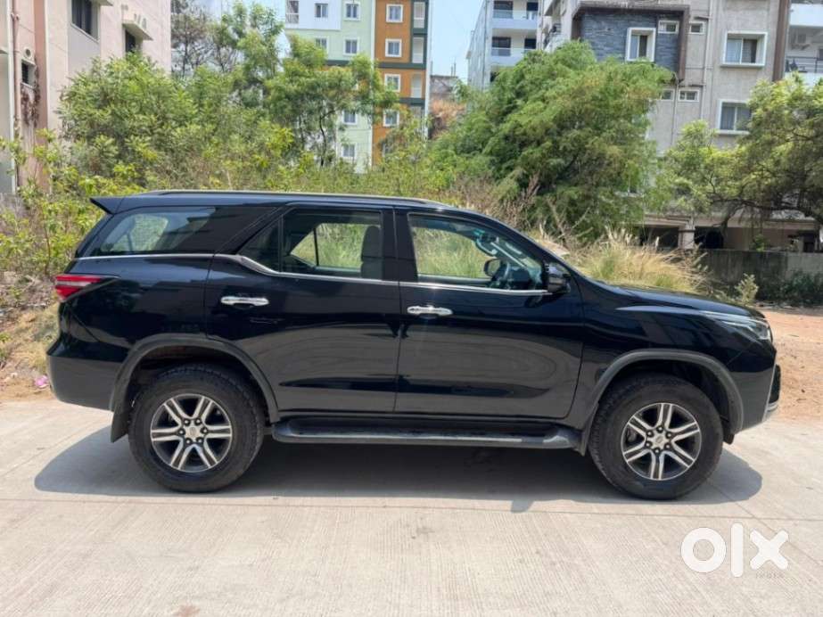 Toyota Fortuner [2021-ongoing] 2.8 2wd Diesel At, 2024, Diesel