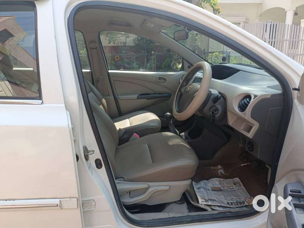 Toyota Etios Liva 1.2 G, 2016, Petrol