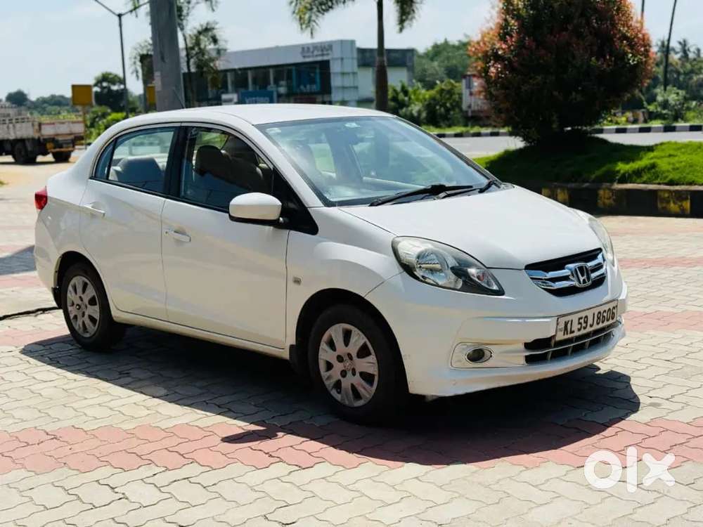 Honda Amaze 2014 Petrol Well Maintained