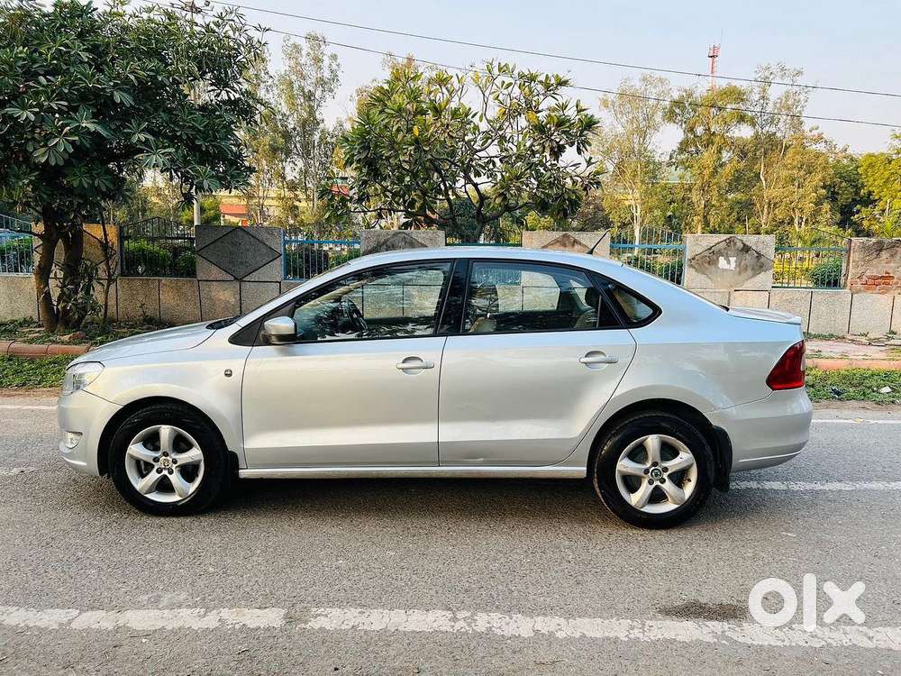 Skoda Rapid 1.6 Mpi Elegance, 2013, Petrol