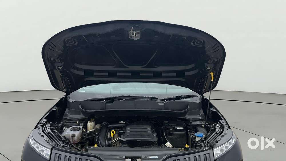 Skoda Kylaq Signature Plus At, 2025, Petrol